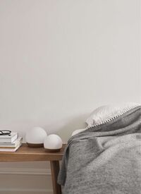 Spring Snowball Bærbar Bordlampe Ø11 cm Hvit