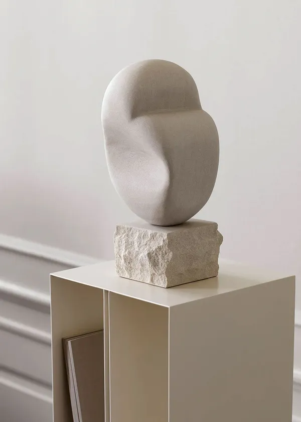 Curved Pidestall Beige