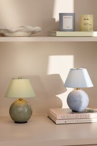 Iris 16 Bordlampe Bærbar Grønn