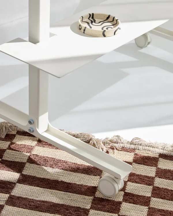 Straight Rollin' Tv Stand Pearl