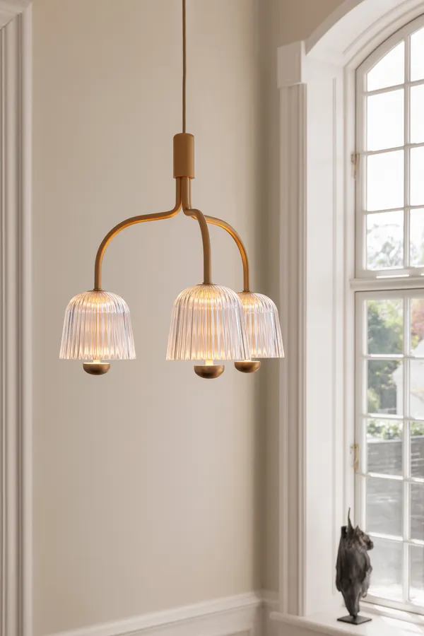 Asteea 3 Lysekrone Satin Brass / Klar