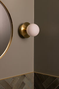 Art Deco Vegg-/Taklampe Børstet Messing / Hvit