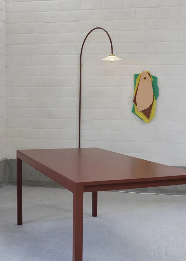 Hanging Lamp N°2 Seinävalaisin Menie Red
