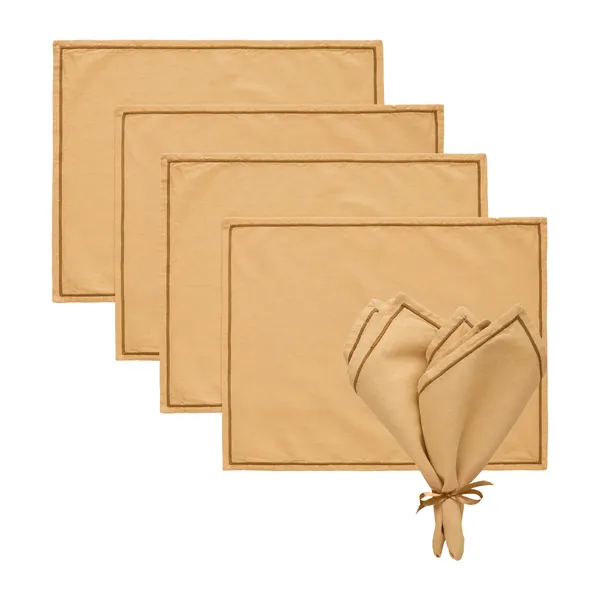 Sienna Tekstilsett 4 Spisebrikker + 4 Servietter Sand