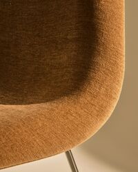 GUBI 3D Spisebordsstol Rustfrit Stål / American Walnut / Belsuede Special Dedar 132