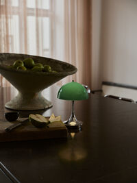 Panthella 160 Bordlampe Bærbar V3 Original Opal Green