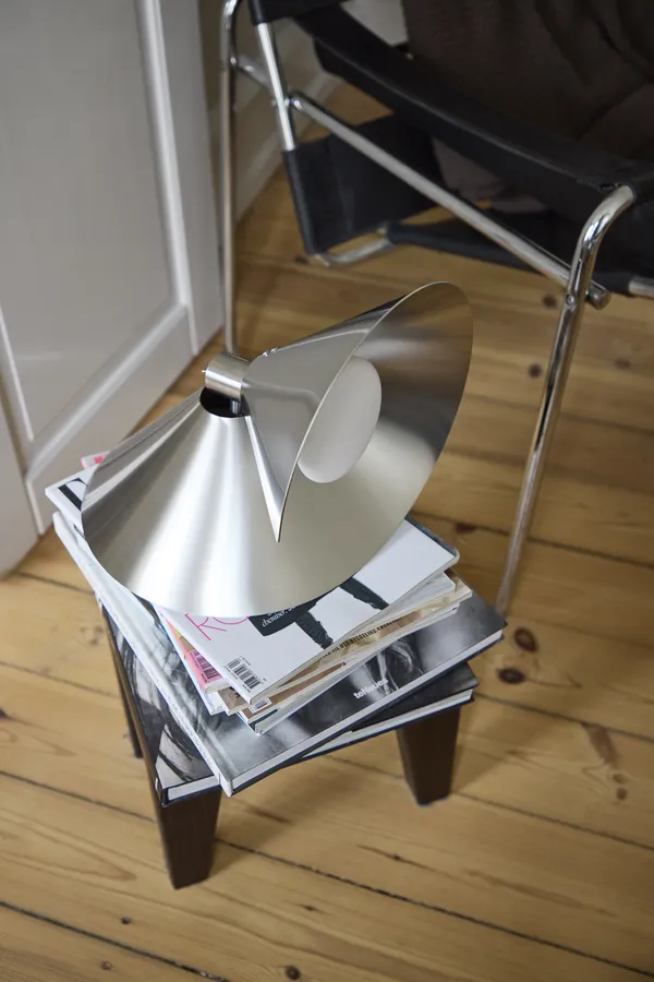Peel Bordlampe Rustfrit Stål