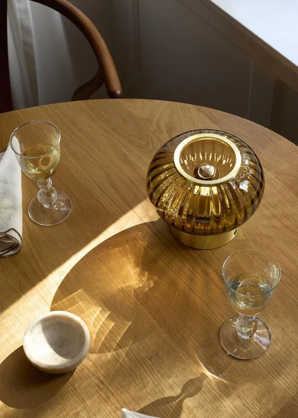Urc Pöytävalaisin Kannettava Amber