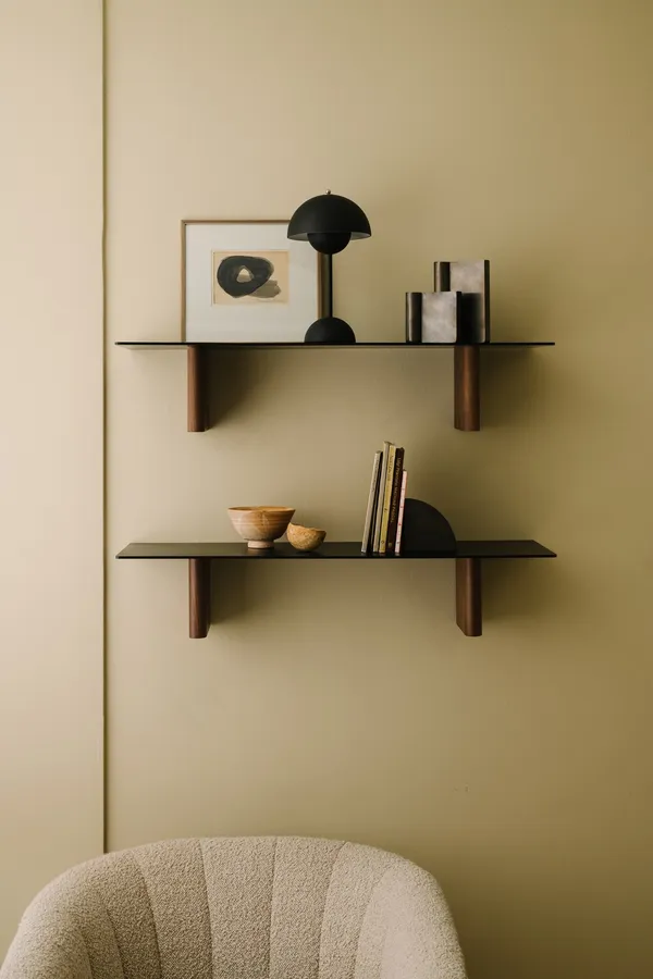 Flowerpot VP9 Pöytävalaisin Kannettava Matt Black