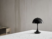 Panthella 160 Bordlampe Bærbar Sort