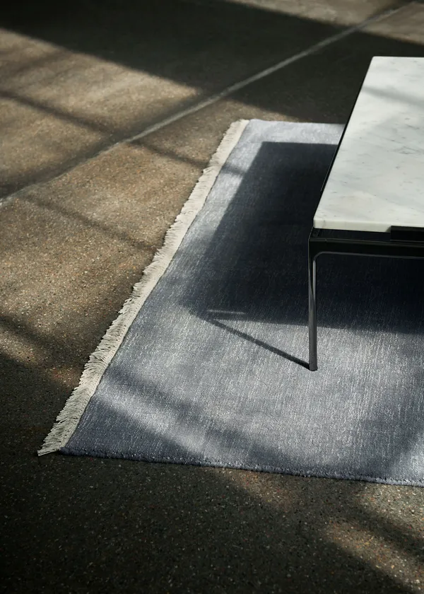 The Moor AP19 Ullteppe 200x300 cm Grey Blue Thunder