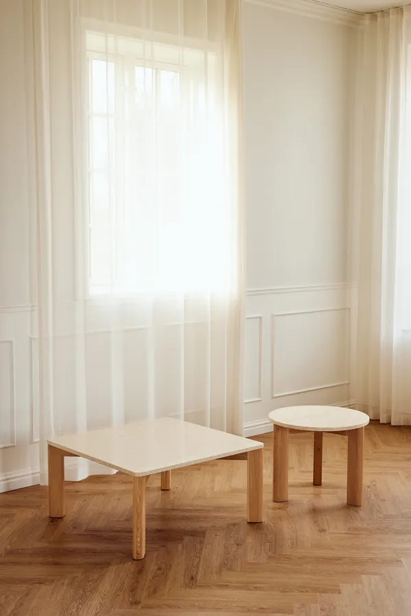 Evoke Soffbord Marmor Creme 80x80 cm