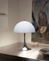 Panthella 250 Bordlampe Bærbar Krom / Opal Blue