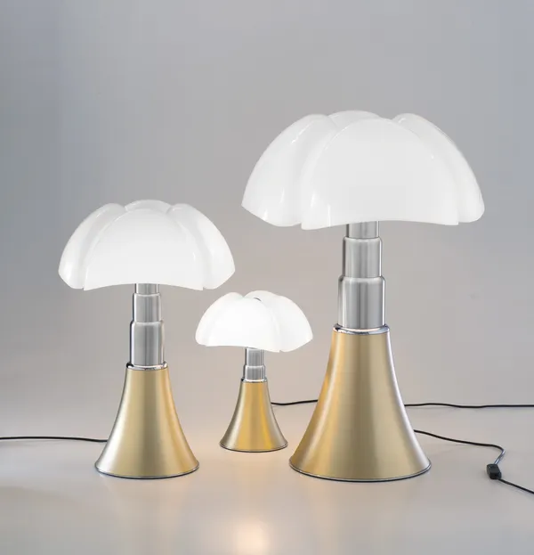 Pipistrello Mini Bordlampe Silkemat Messing