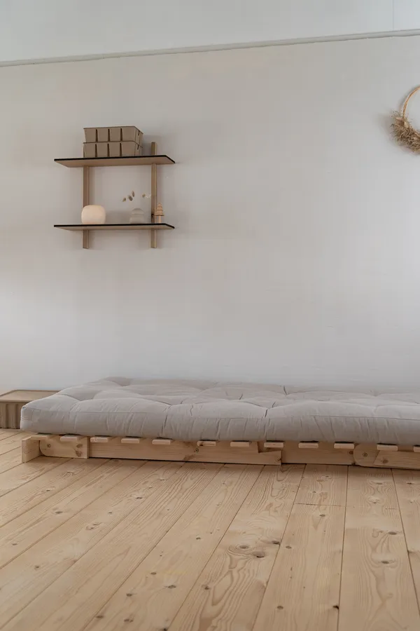 Roots 90 Loungefåtölj Furu / Beige
