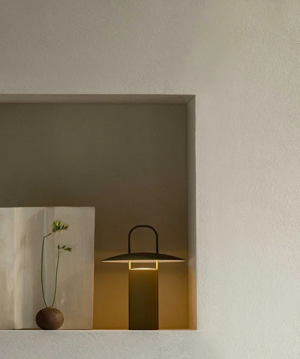 Ray Bordslampa Portabel Dusty Green