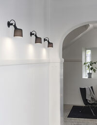 524 Wall Spot Black