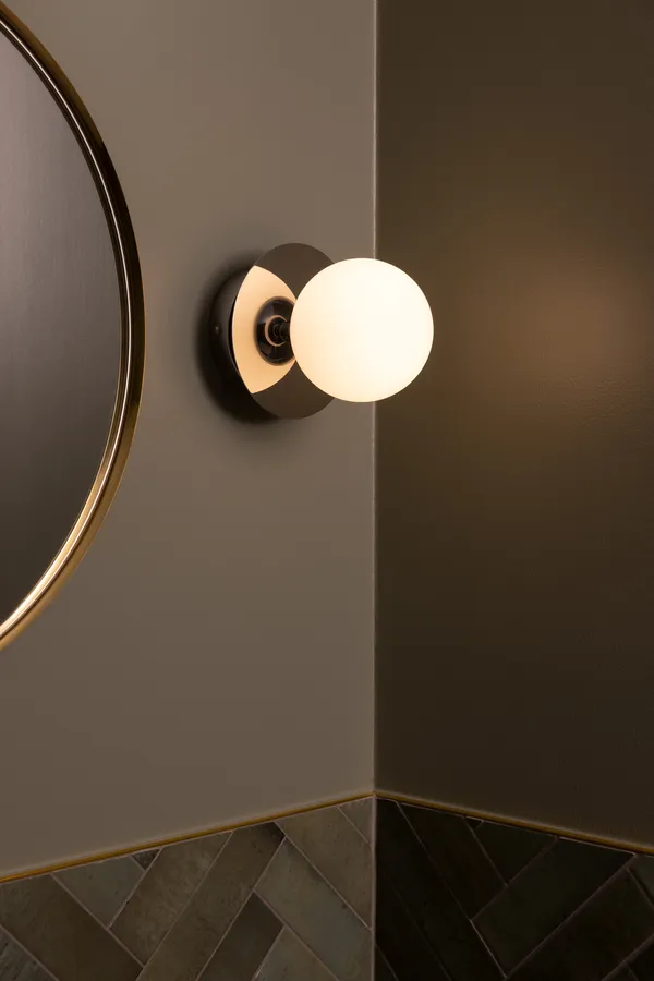 Art Deco Vägg-/Taklampa Krom / Vit