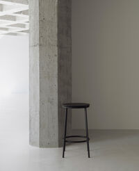 Circa Barstool 65 cm Black Steel Barstol Black Oak