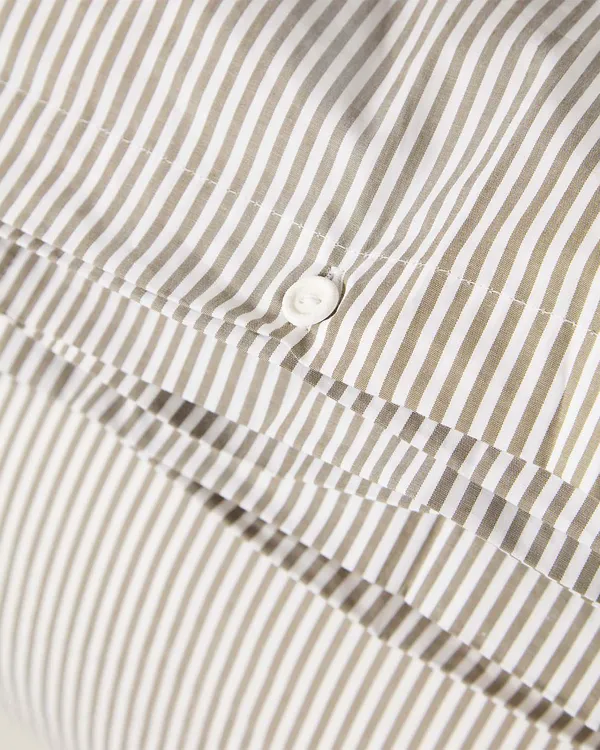 Striped Sengesett 150x210 + 50x60 cm Oliven / Hvit