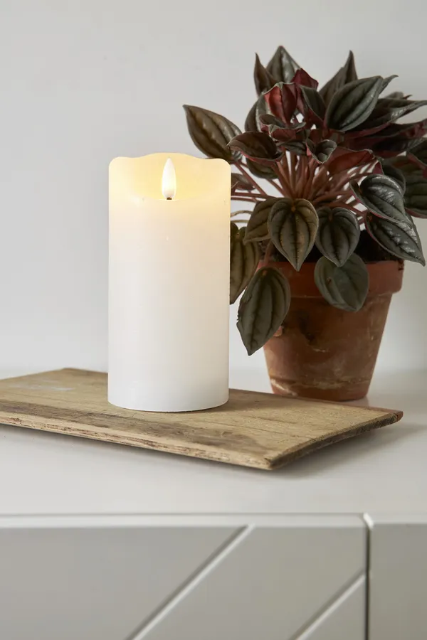 Flamme Rustic LED Blockljus Vit 15 cm