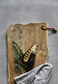 Lyon Skärbräda 25x70 cm Teak