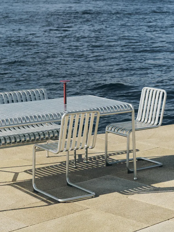 Palissade Cantilever Chair Hot galvanised steel