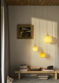 VL45 Radiohus Pendel 175 mm Messing / Glossy Pale Yellow
