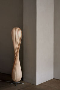 TR7 Gulvlampe 148 cm Naturlig
