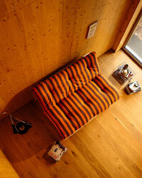 Roots Sovesofa 140x200 cm Orange / Brun