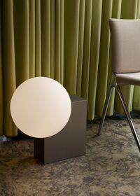 Journey SHY4 Golvlampa Borstat Stål / Opalglas