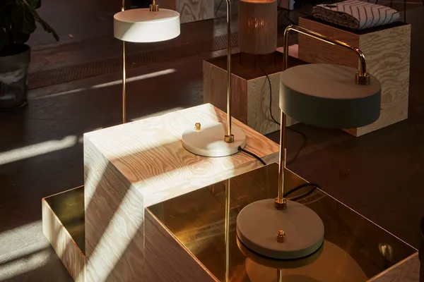 Petite Machine Bordslampa Oyster White