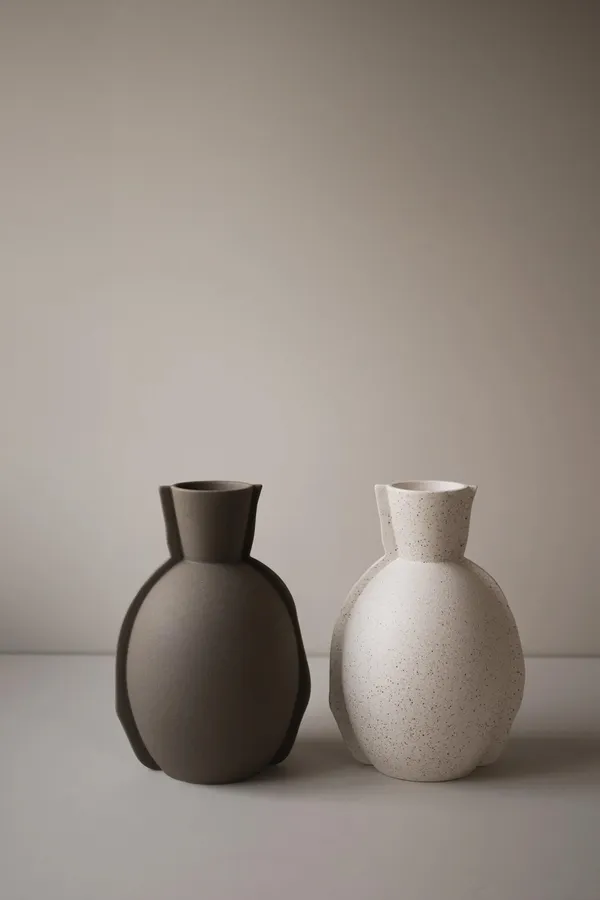 Edge Vase Creme