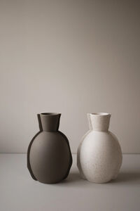Edge Vase Creme