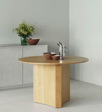 Bue Dining Table Ø120 cm Oak