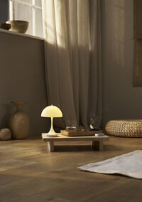Panthella 160 Bordlampe Bærbar V3 Opal Beige
