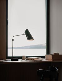 Birdy Swing Bordlampe Sort / Messing
