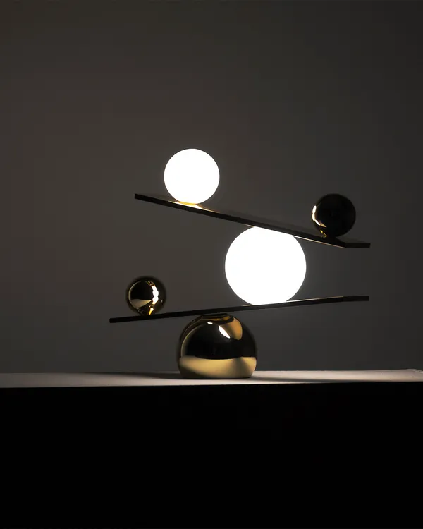 Balance Bordslampa Mässing