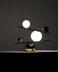 Balance Bordslampa Mässing