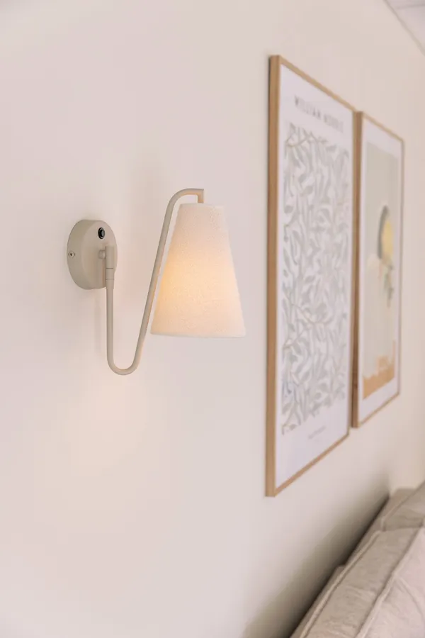 Lou Væglampe Hvid / Beige