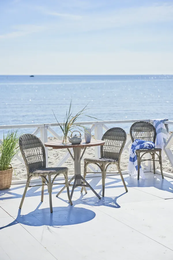 Ofelia Stol Outdoor Antique