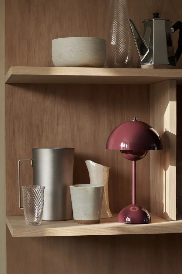Flowerpot VP9 Bordlampe Bærbar Dark Plum