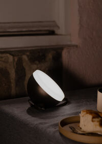 Sphere Adventure Light Pöytävalaisin Kannettava Tumma Pronssi