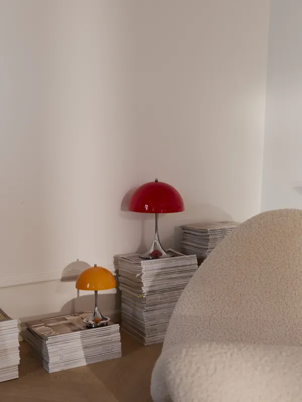 Panthella 250 Bordlampe Bærbar Original Opal Red