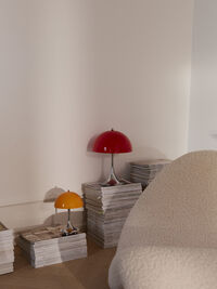 Panthella 250 Bordlampe Bærbar Original Opal Red