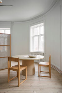 Chair 01 Stol Varmbrun