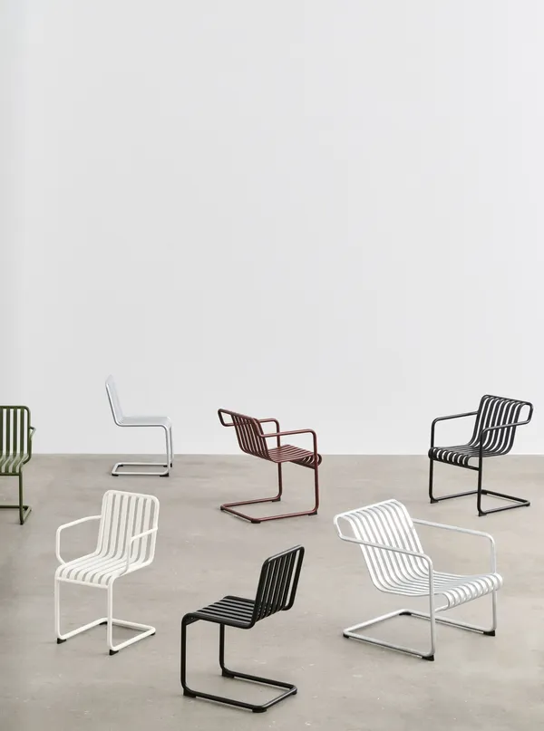 Palissade Cantilever Chair Anthracite powder coated steel
