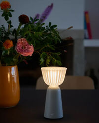 Swiing Bordslampa Portabel Clay Grey