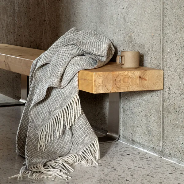 Vega Plaid 150x210 cm Grå