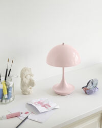 Panthella 160 Bordlampe Bærbar Pale Rose Opal Acryl